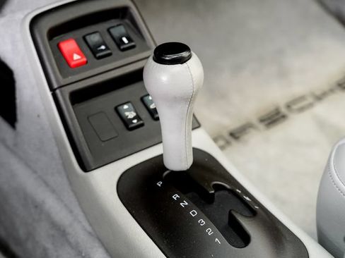 Used 1995 Porsche 911 Carrera RWD image 21