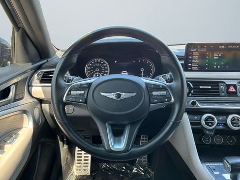 Used 2023 Genesis G70 2.0T w/ Sport Prestige Package RWD image 11