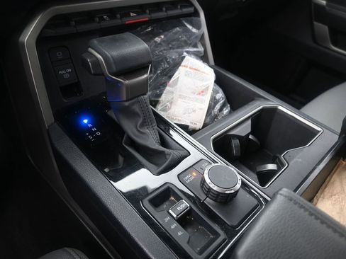 Used 2025 Toyota Tundra SR5 image 27