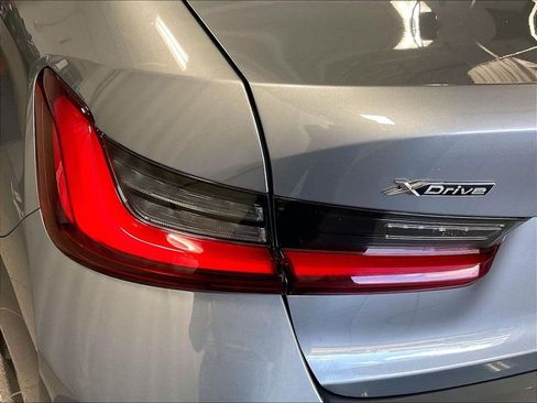 Used 2025 BMW 330i xDrive Sedan AWD/4WD image 33