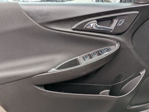 Used 2024 Chevrolet Malibu LT image 9