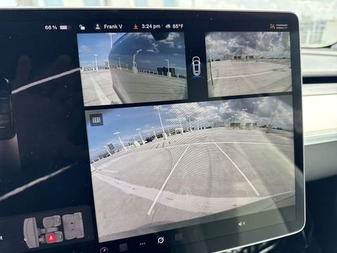 Used 2025 Tesla Model Y Long Range AWD/4WD image 17
