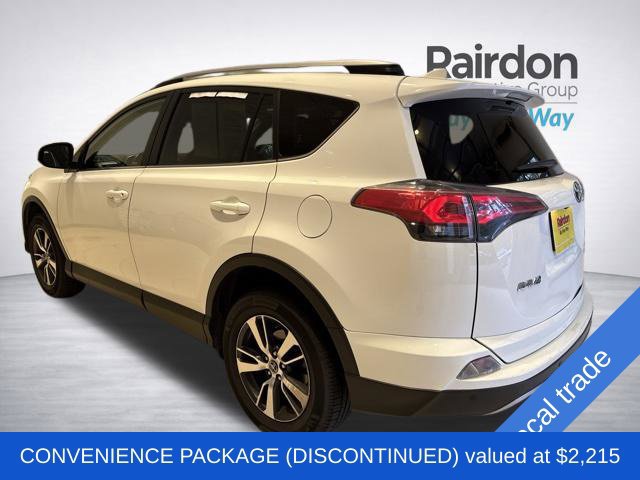 Used 2017 Toyota RAV4 XLE AWD/4WD image 2