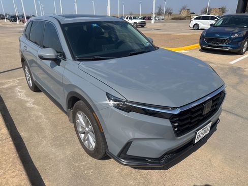 Used 2023 Honda CR-V EX image 2