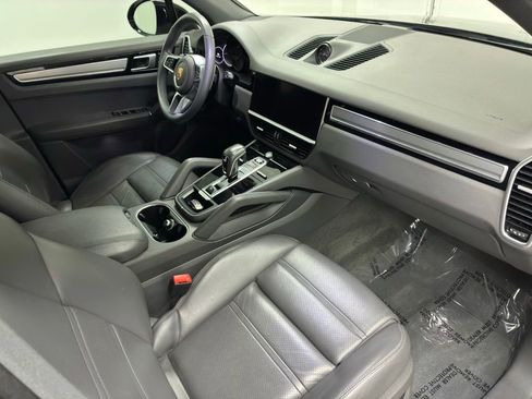 Used 2022 Porsche Cayenne Platinum Edition AWD/4WD image 58
