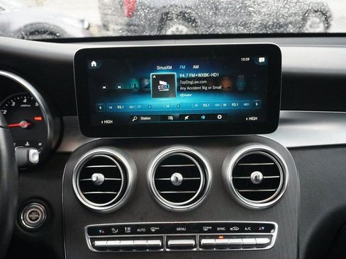 Used 2022 Mercedes-Benz GLC 300 4MATIC w/ Premium Package Lite image 41