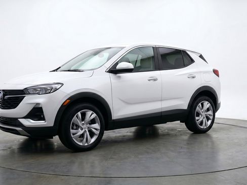 Used 2025 Buick Encore GX Preferred FWD image 3