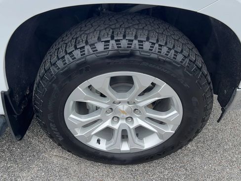 Used 2024 Chevrolet Silverado 1500 LTZ AWD/4WD image 12