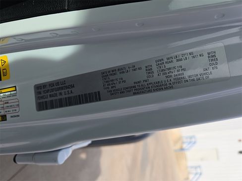 Used 2024 Jeep Wrangler Unlimited Rubicon image 35