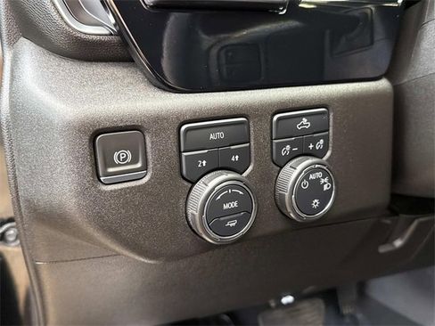 Certified 2024 Chevrolet Silverado 1500 LT image 18