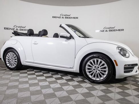 Used 2019 Volkswagen Beetle 2.0T SE FWD image 3
