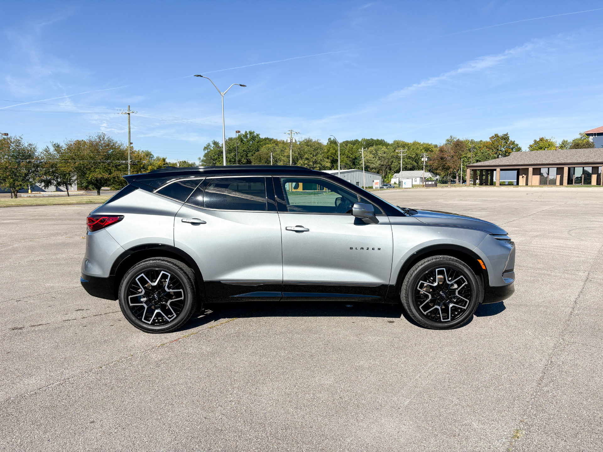 Used 2023 Chevrolet Blazer RS FWD image 14