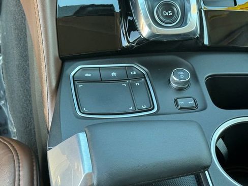 Used 2023 Acura MDX SH-AWD w/ Advance Package image 23