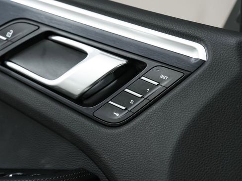 Used 2022 Porsche Macan GTS image 37