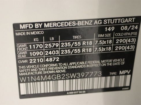 New 2025 Mercedes-Benz GLB 250 image 16