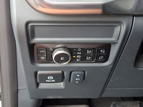 Used 2025 Ford F150 Lariat w/ Equipment Group 501A Mid AWD/4WD image 28