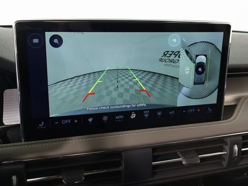 New 2026 Lincoln Corsair Premiere FWD image 6