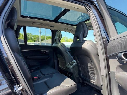 Used 2020 Volvo XC90 T6 Momentum w/ Protection Package AWD/4WD image 11