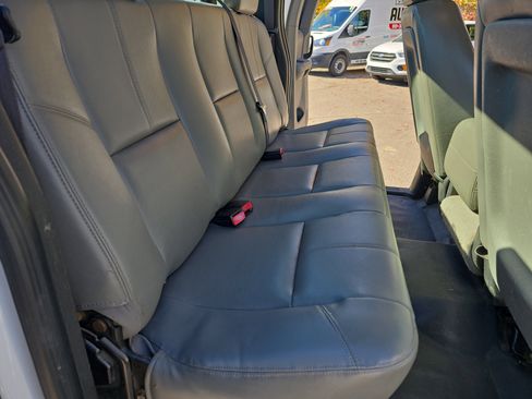 Used 2010 Chevrolet Silverado 2500 W/T image 11