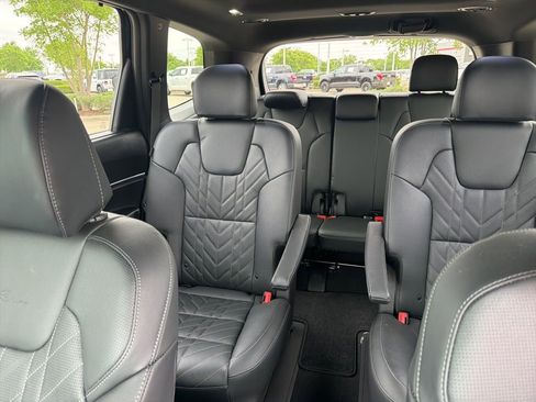 Used 2025 Kia Telluride SX X-Line AWD/4WD image 4