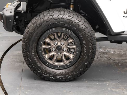 Used 2022 Jeep Wrangler Unlimited Rubicon w/ Trailer Tow Package AWD/4WD image 44