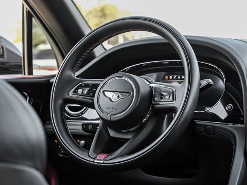 Used 2021 Bentley Bentayga Speed image 16