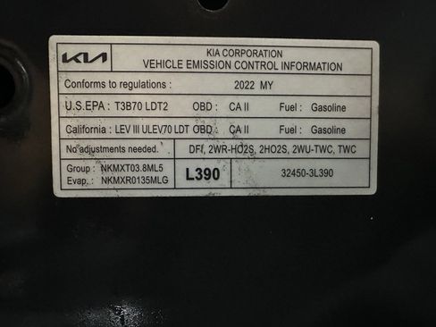 Used 2022 Kia Telluride LX image 35