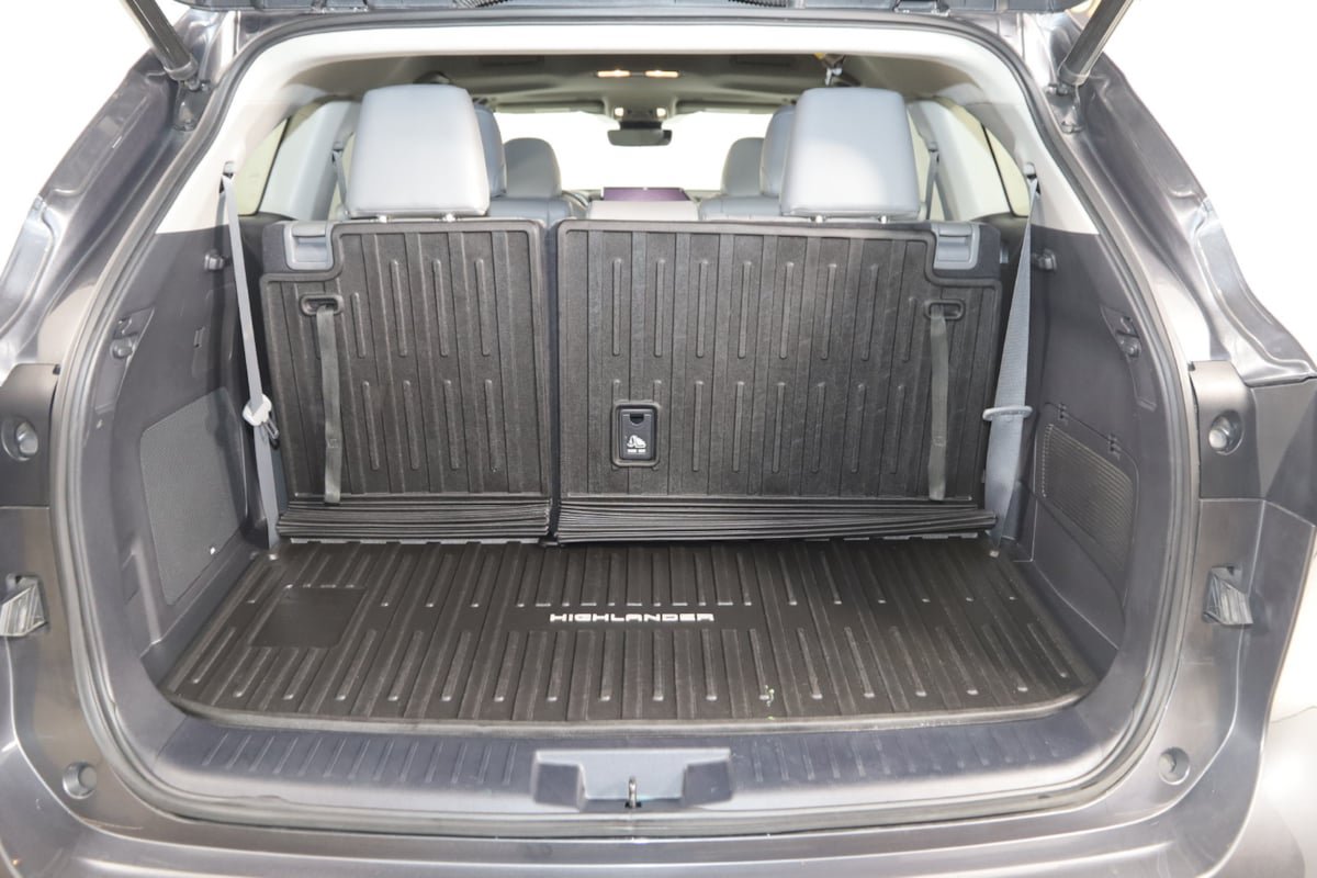 Used 2023 Toyota Highlander Limited AWD/4WD image 50