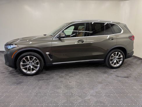 Used 2024 BMW X5 xDrive40i w/ Premium Package AWD/4WD image 2