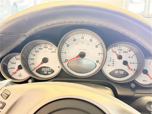 Used 2010 Porsche 911 Carrera 4S AWD/4WD image 17