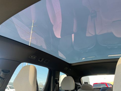 New 2025 Volvo EX90 Ultra image 17