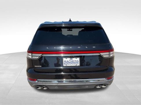 Used 2020 Lincoln Aviator Reserve AWD/4WD image 4