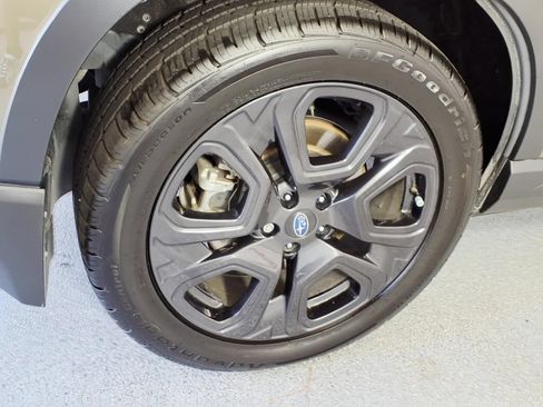 Used 2024 Subaru Ascent Onyx Edition AWD/4WD image 6