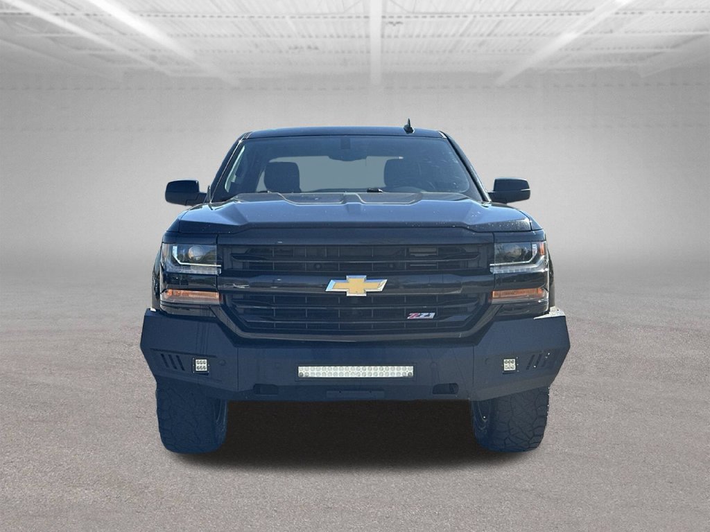 Used 2018 Chevrolet Silverado 1500 LT w/ All Star Edition AWD/4WD image 2