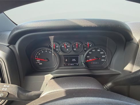 Used 2025 Chevrolet Silverado 1500 Custom Trail Boss w/ Dark Appearance Package AWD/4WD image 21