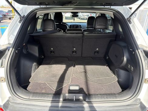 Used 2018 Jeep Compass Latitude w/ Popular Equipment Group image 26