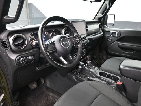 Used 2022 Jeep Gladiator Sport AWD/4WD image 18