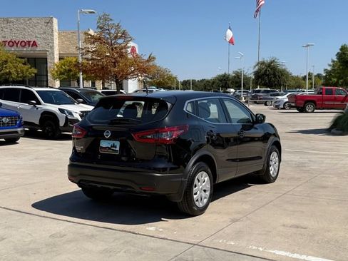 Used 2020 Nissan Rogue Sport S FWD image 5