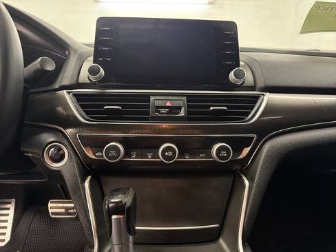 Used 2020 Honda Accord Sport image 21