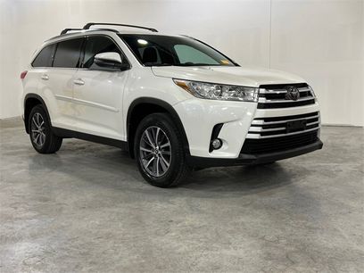 Used 2019 Toyota Highlander XLE