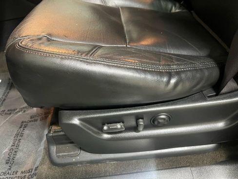 Used 2008 Cadillac Escalade AWD image 32