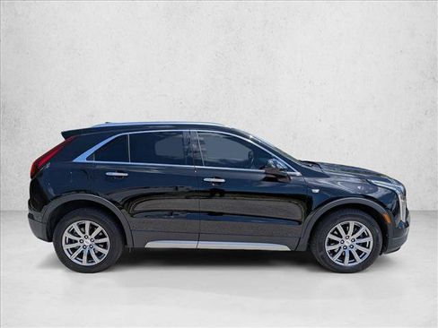 Used 2020 Cadillac XT4 Premium Luxury image 4
