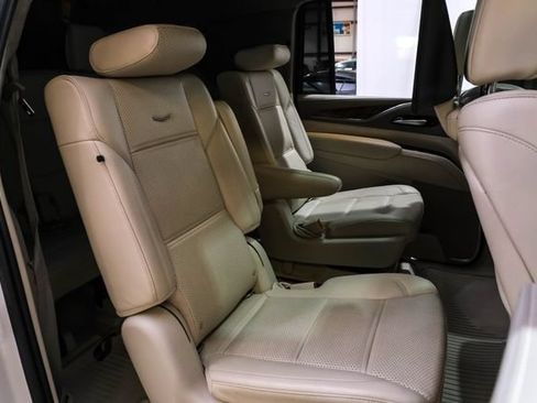 Used 2021 Cadillac Escalade ESV Sport Platinum RWD image 36