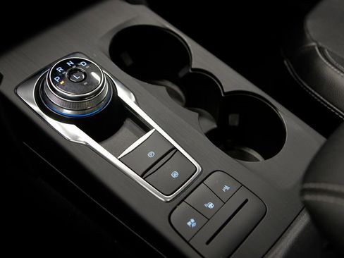 Used 2020 Ford Escape Titanium image 25