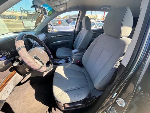 Used 2011 Hyundai Santa Fe GLS image 7