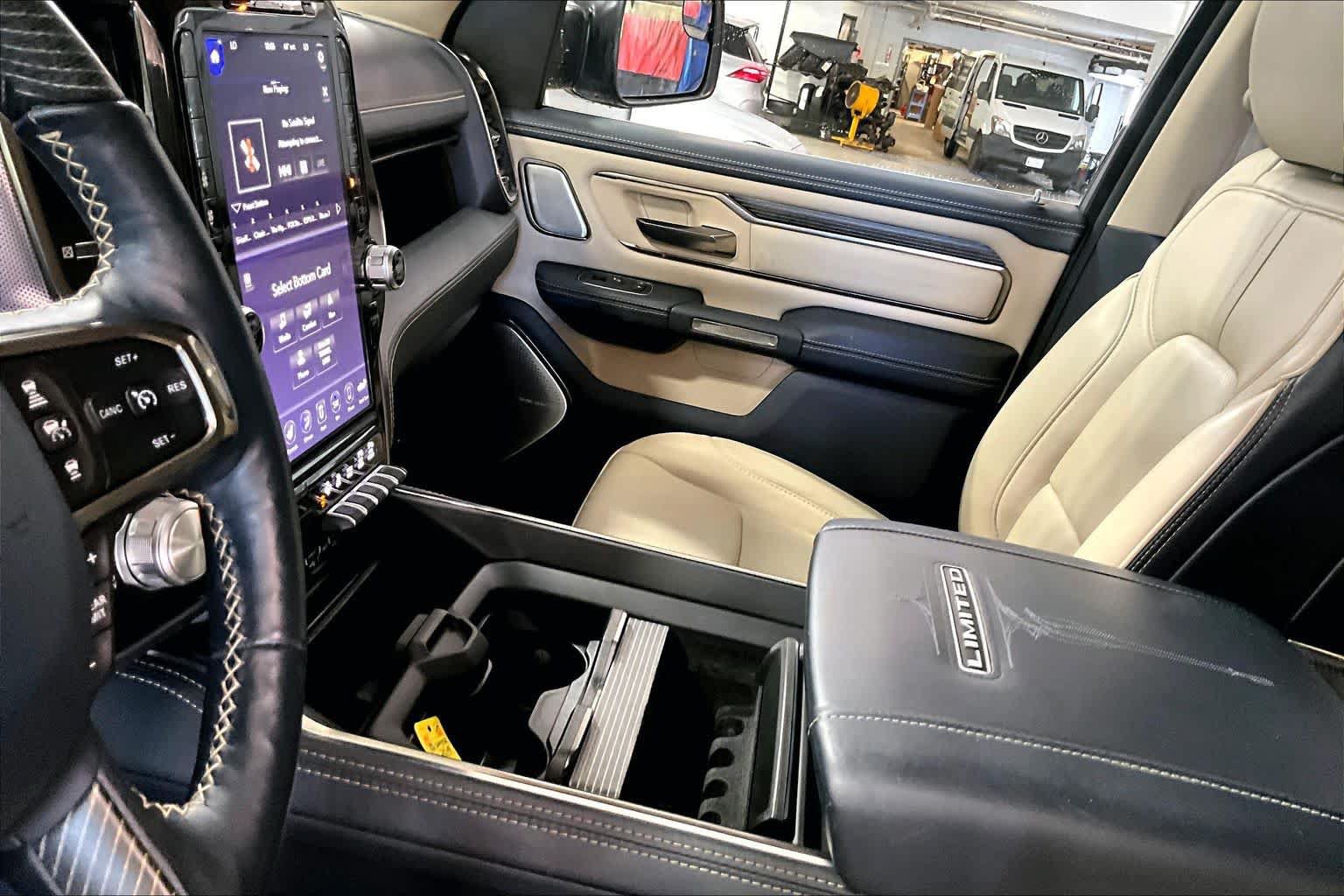 Used 2019 RAM 1500 Limited AWD/4WD image 17