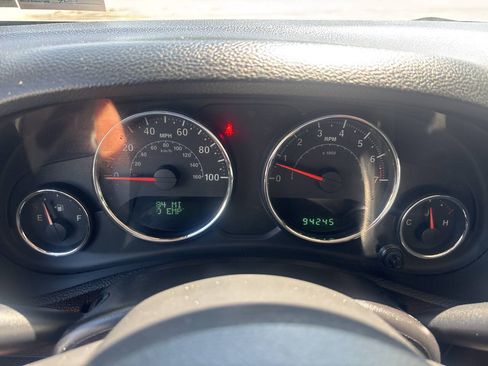 Used 2012 Jeep Wrangler Sahara w/ Connectivity Group AWD/4WD image 30