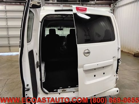 Used 2021 Nissan NV200 SV w/ Back Door Glass Package image 15