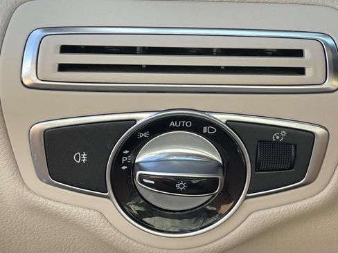 Used 2016 Mercedes-Benz C 300 4MATIC Sedan image 27