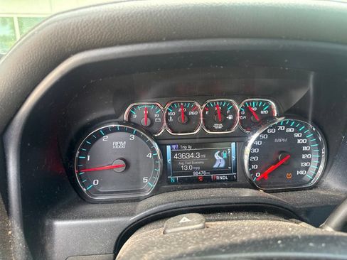 Used 2019 GMC Sierra 2500 SLT w/ Duramax Plus Package AWD/4WD image 6